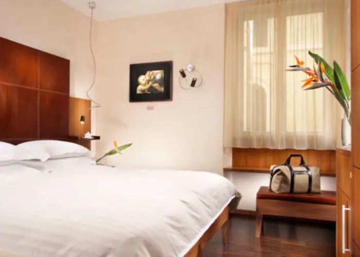Otel Maison Piazza Di Spagna Esperienze 4*